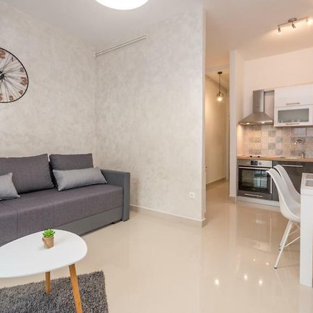 Apartments Kekel Biograd Na Moru Bagian luar foto