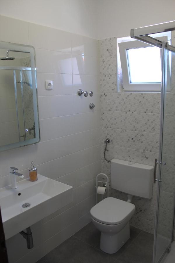 Apartments Kekel Biograd Na Moru Bagian luar foto
