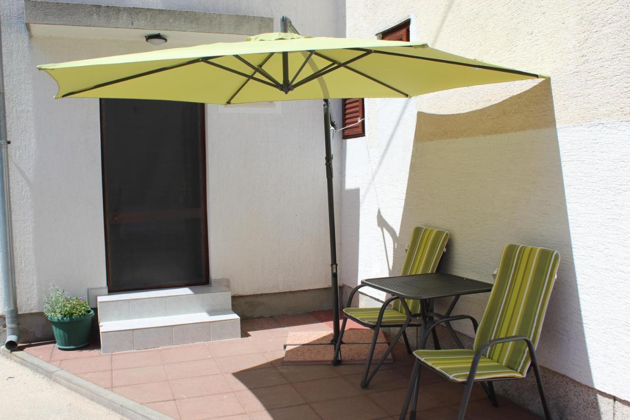Apartments Kekel Biograd Na Moru Bagian luar foto