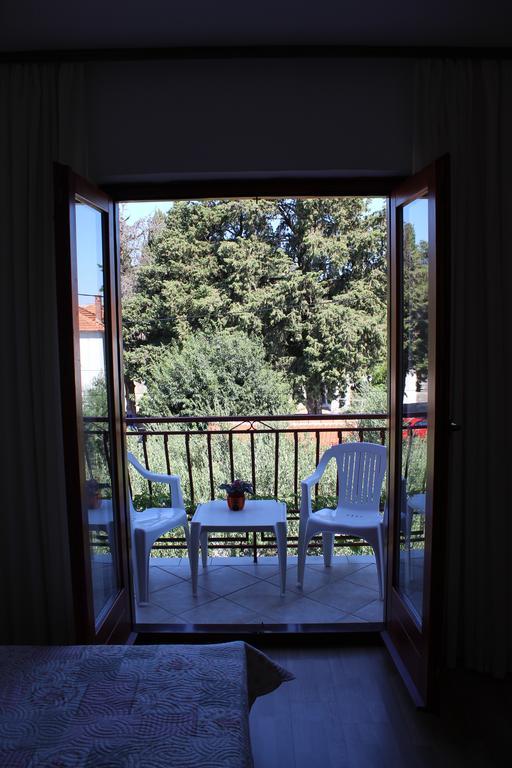 Apartments Kekel Biograd Na Moru Bagian luar foto