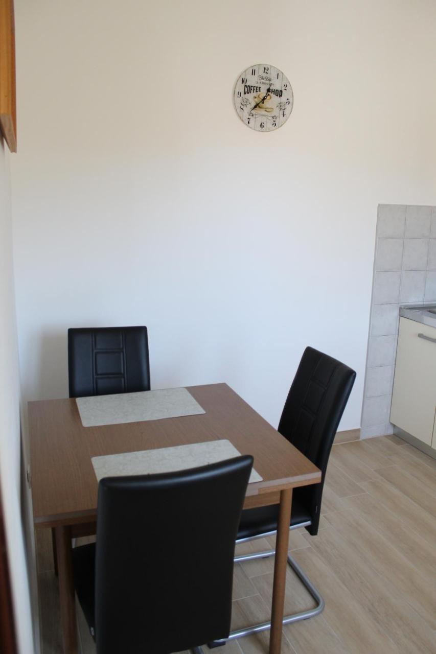 Apartments Kekel Biograd Na Moru Bagian luar foto