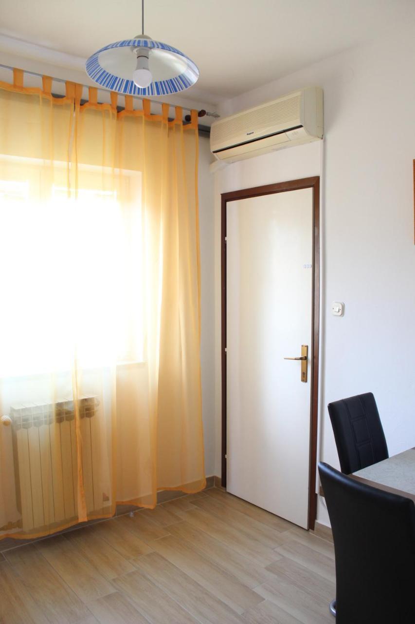 Apartments Kekel Biograd Na Moru Bagian luar foto