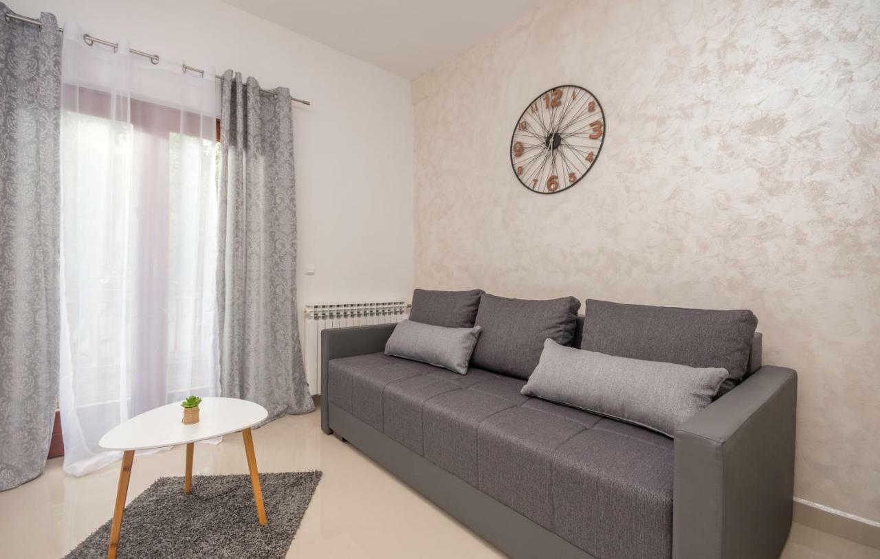 Apartments Kekel Biograd Na Moru Bagian luar foto