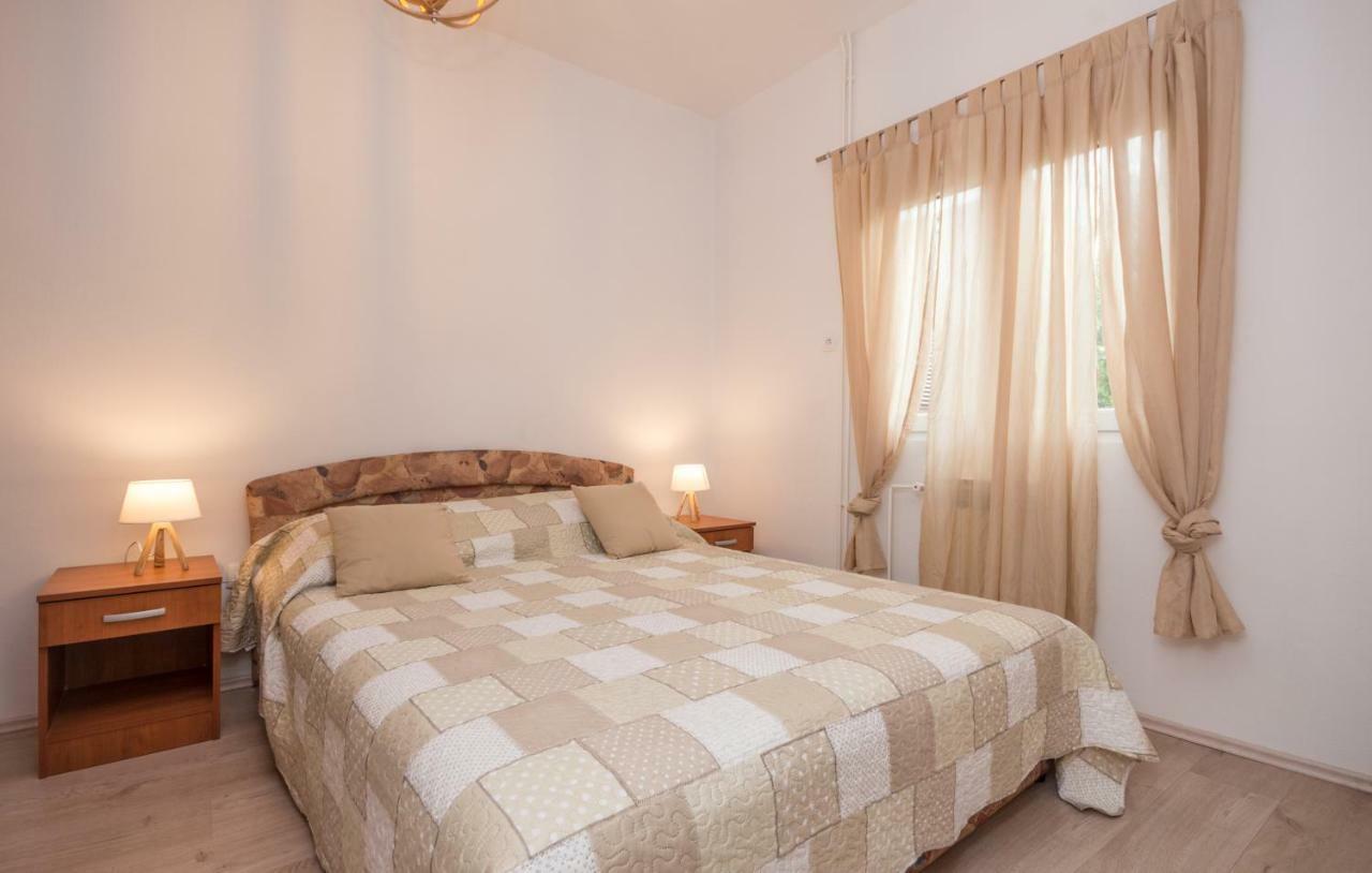 Apartments Kekel Biograd Na Moru Bagian luar foto