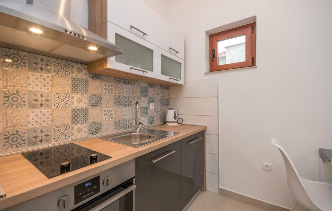 Apartments Kekel Biograd Na Moru Bagian luar foto