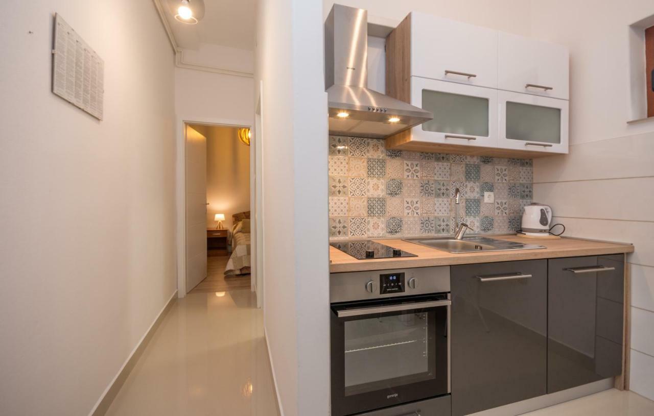Apartments Kekel Biograd Na Moru Bagian luar foto